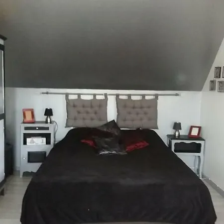 Δωμάτια σε οικογενειακή κατοικία Tsilaocia *